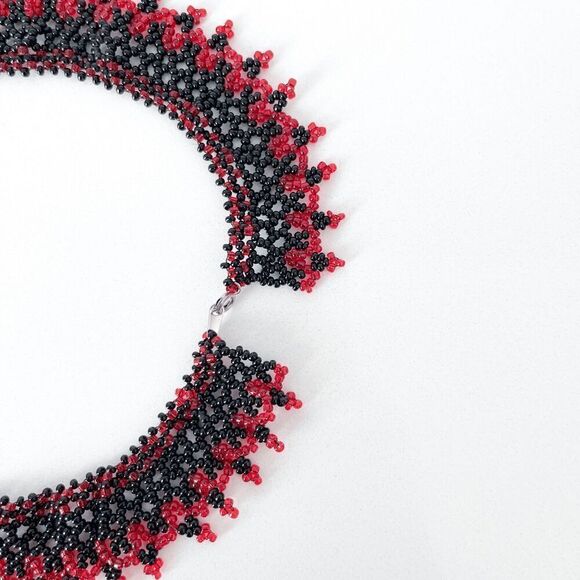 Handmade Women's Ukrainian Glass Beaded Fringe Choker Necklace Red Black - Picture 2 of 3